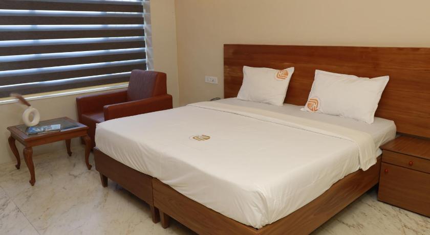 Hotel Liwa Tower - image 23