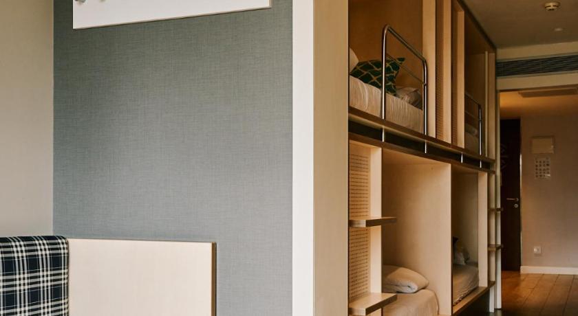 Image of 1 Person in 8-Bed Dormitory with Shared Bathroom - Mixed 12