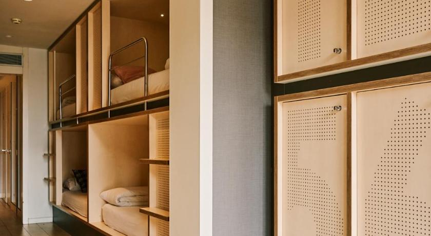 Image of 1 Person in 8-Bed Dormitory with Shared Bathroom - Mixed 10