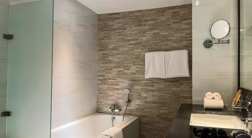 Image of Suite Room 2