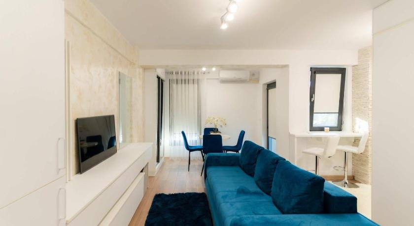 Irina's Premier Properties at Seven Palms, Saturn
