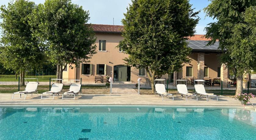 Ca' Barbieri San Dona'- Calm and Comfort in the Veneto countryside