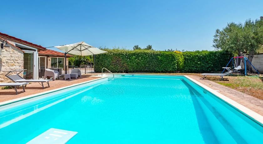Masseria Norba with private pool