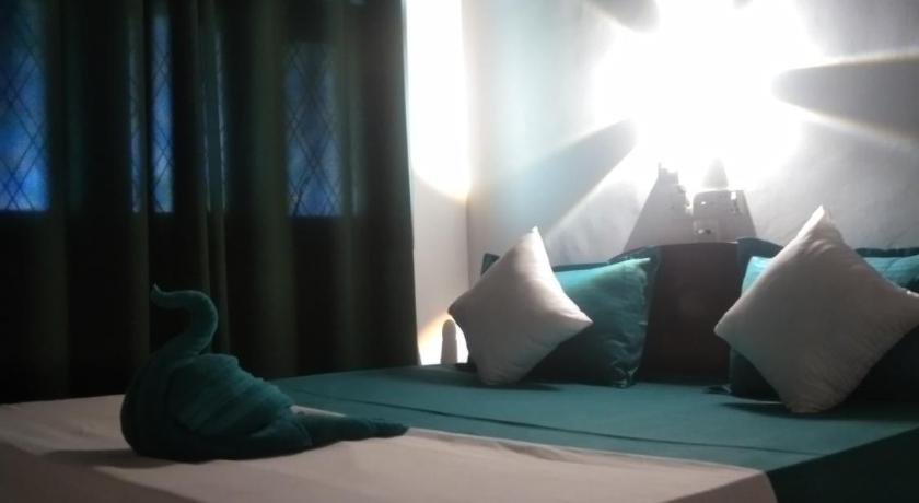 Fionn's Coconut Beach House - image 40