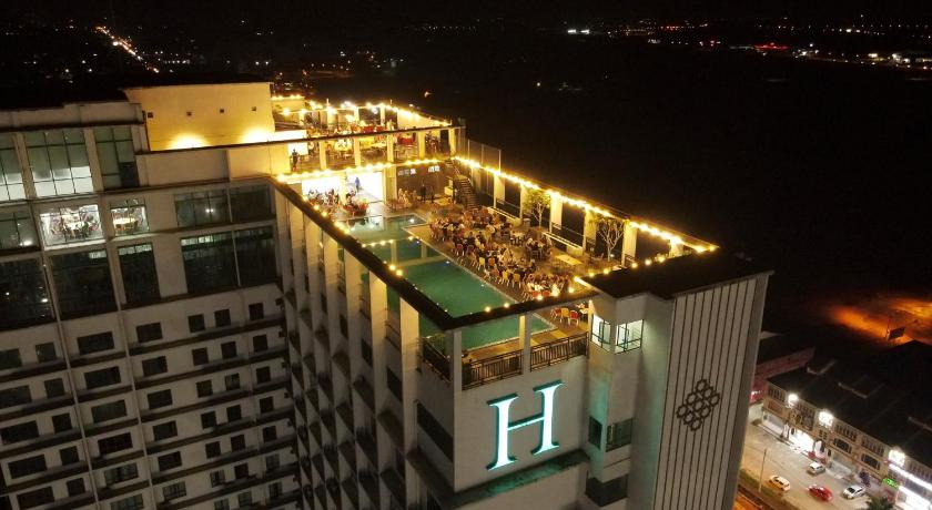 Kota Bharu H Elite Design Hotel       4-Star Hotel lobby