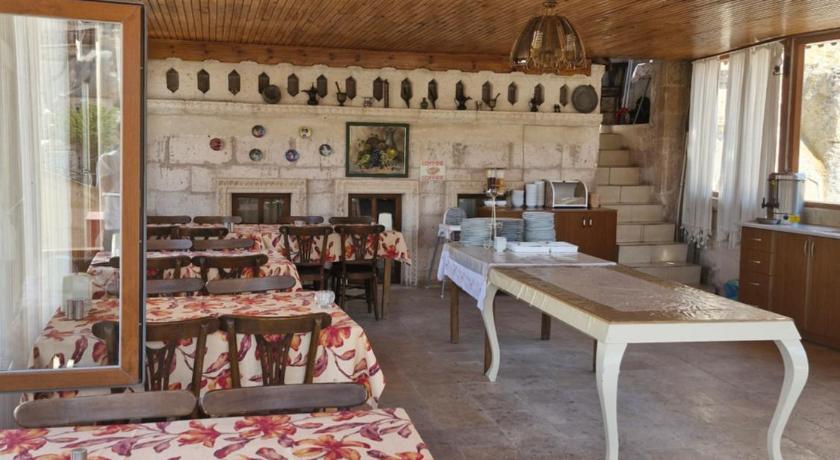 Nature Park Cave Hotel - image 5