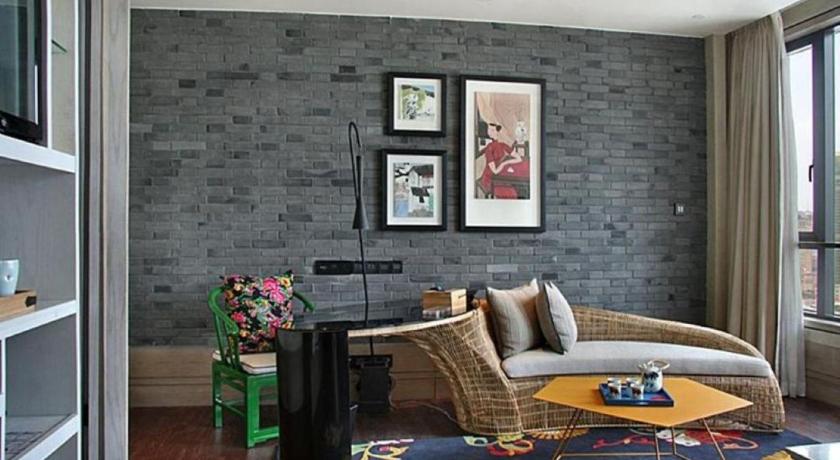 Image of Suite 4