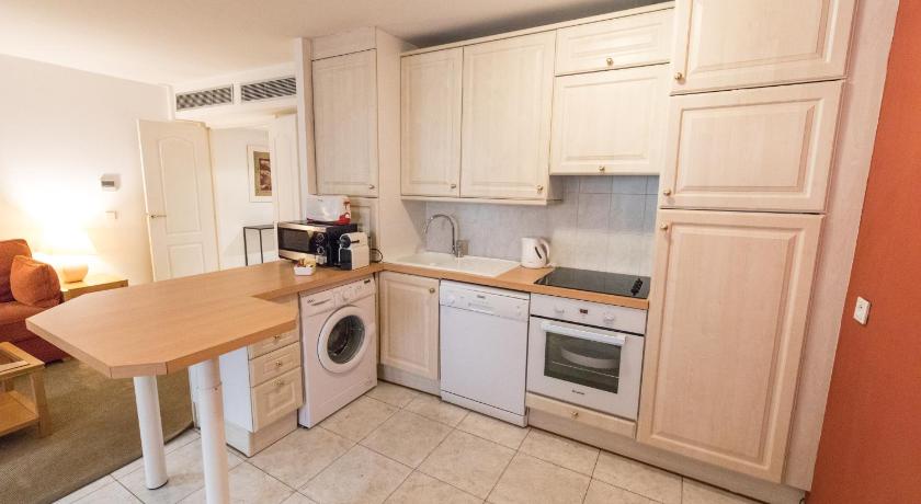 Image of 2-Bedroom Standard Apartment 7