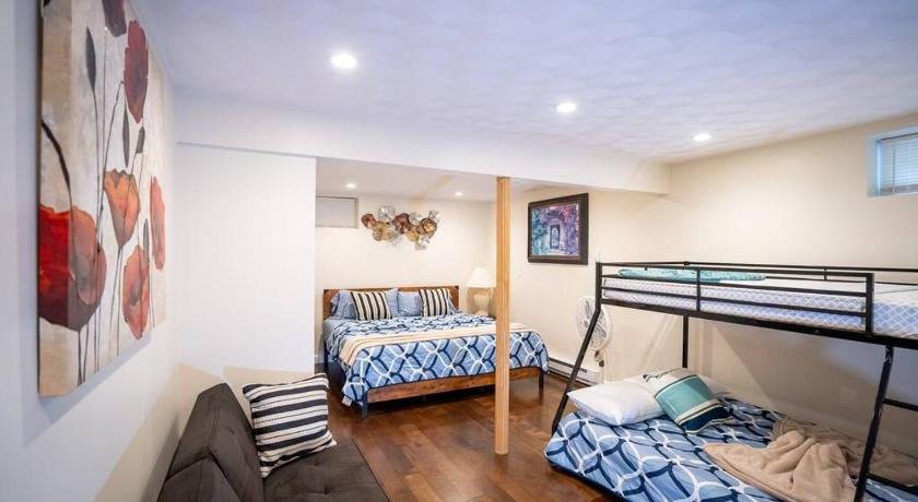 메드퍼드 (MA) 597 - 5BR Medford - Cozy Stay near Stone Zoo 5성급 숙소 스위트룸