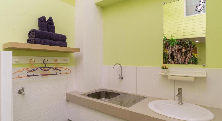 北碧 SriRungRueng Place 2星级 酒店 泳池