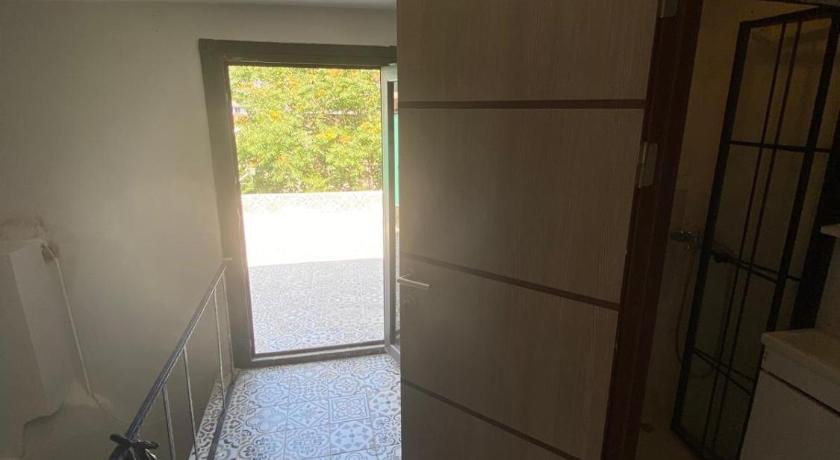 R&W Suites - image 6