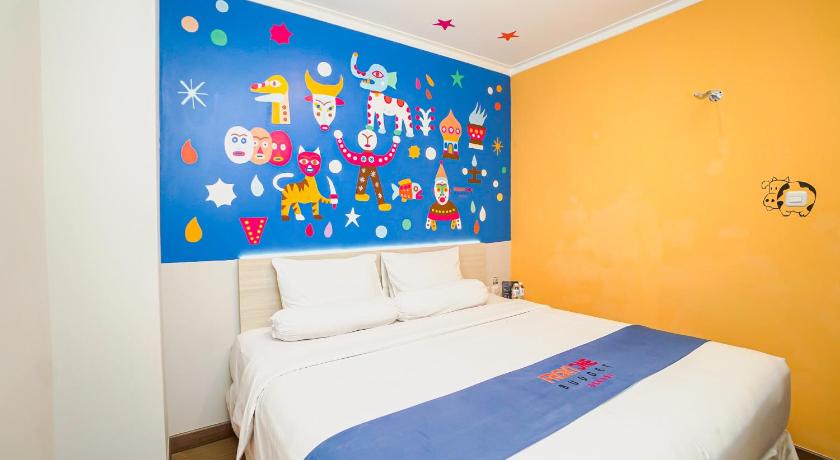 Image of Queen Room 0