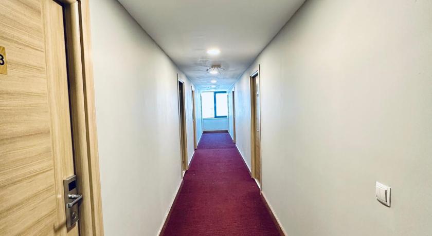 The Hera Gold Hotel - image 2