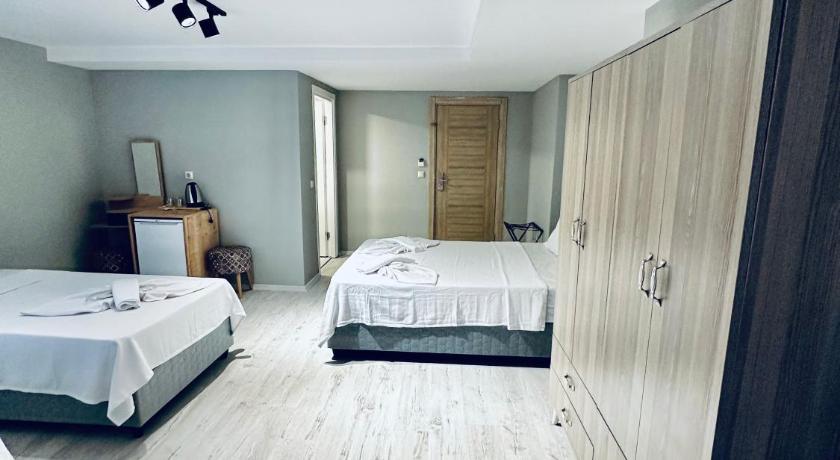 The Hera Gold Hotel - image 7