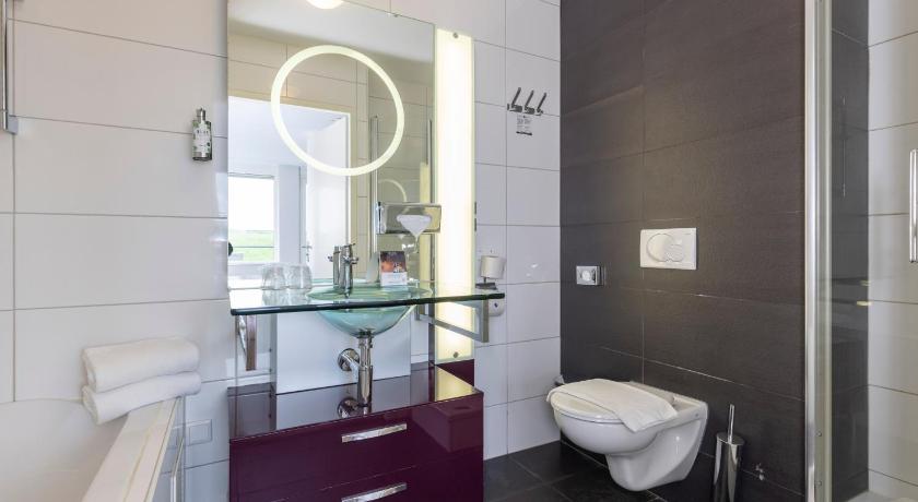 Image of Suite 2