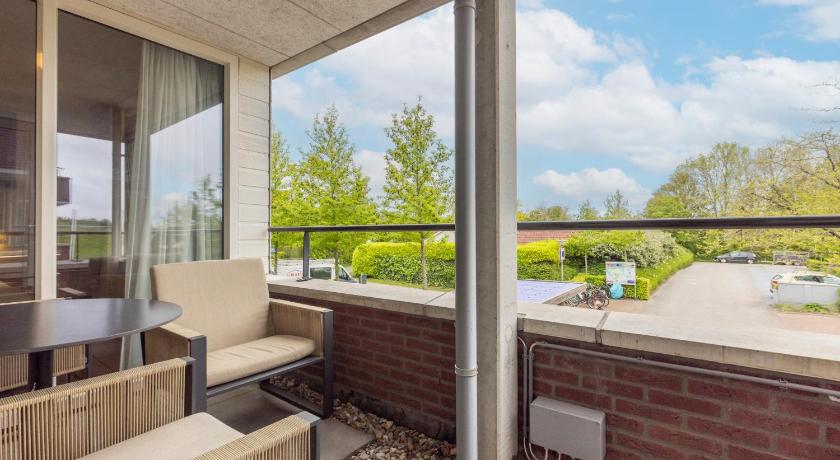 Image of Deluxe Double Room with Balcony 6