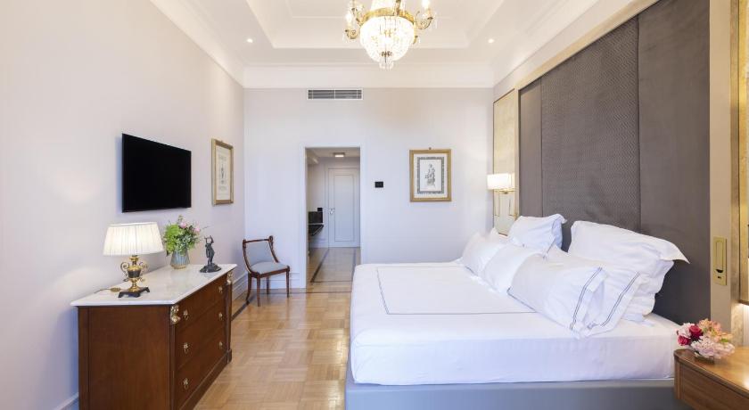 Image of Deluxe Sea View 1