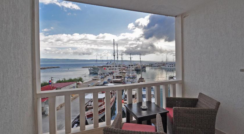 Hotel Krilo - image 11