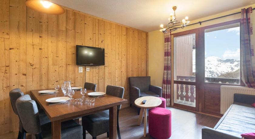 Image of One Bedroom Apartment with Cabin (4/6 Adults) 3