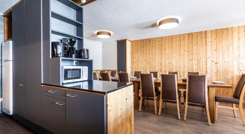 Image of Seven-Bedroom Apartment (14/16 Adults) 0