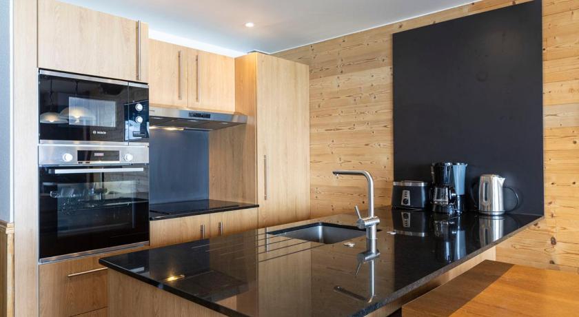 Image of Four-Bedroom Apartment (8/10 Adults) 3