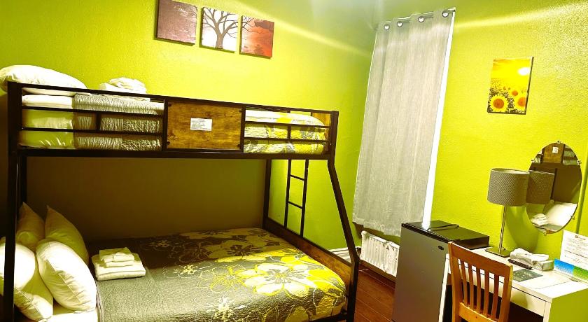 Imagen de Habitación Familiar con baño compartido (Family Room with Shared Bathroom) 12