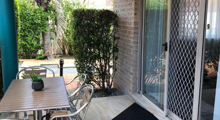 Image of Deluxe King Room - Disability Access 7