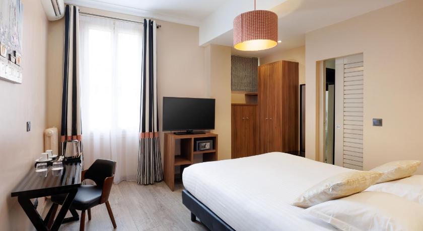 1 Queen Bed, NonSmoking, Classic Room fotója 1