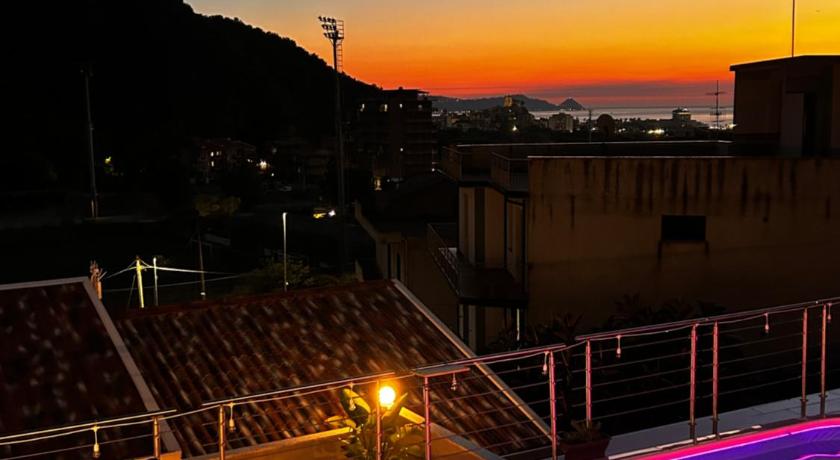 TownHouse Piraino B&B