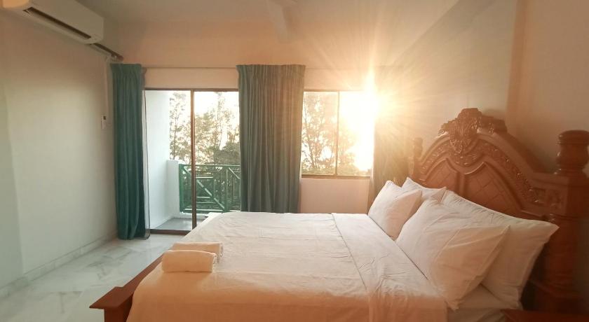 Resort Apartment Depan Laut - image 11