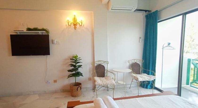 Resort Apartment Depan Laut - image 3