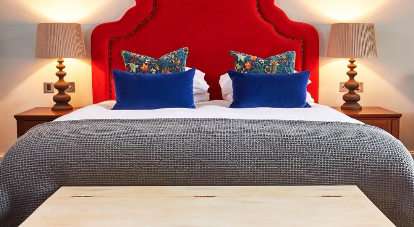 Image of Suite 7