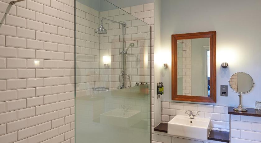 Image of Suite 9