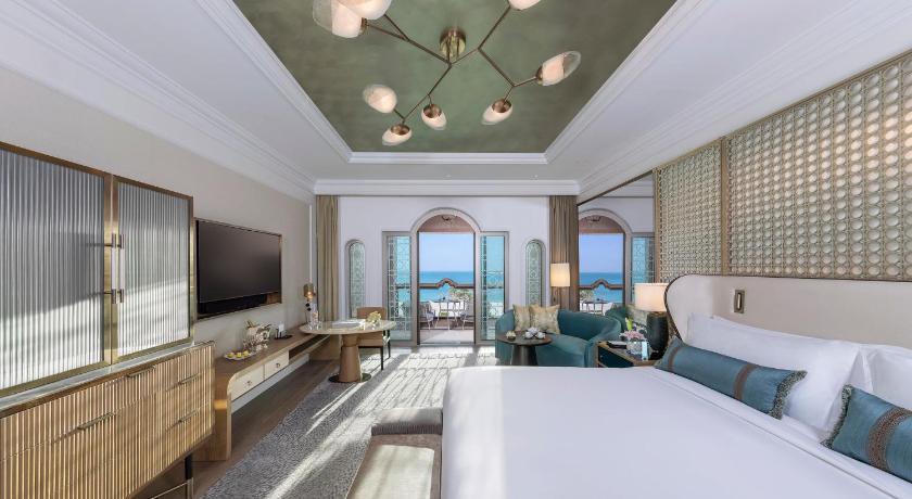 Image of Club Sea View Room King 3