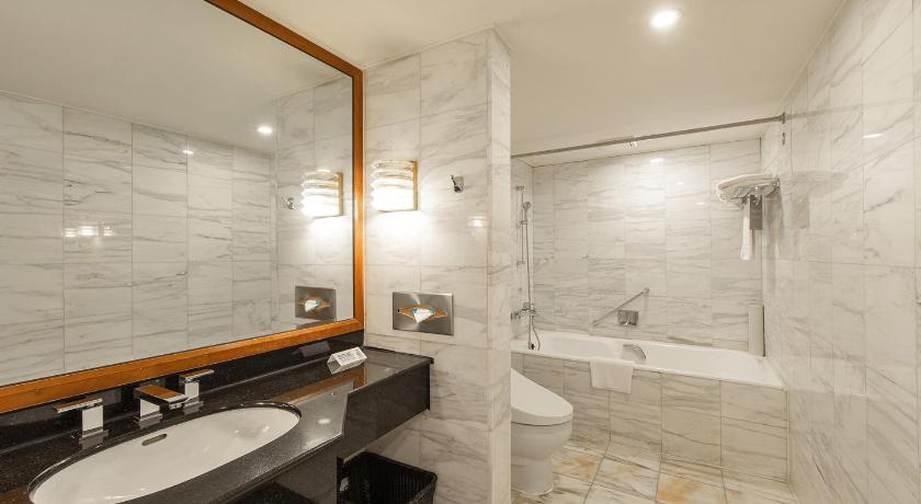 Hotel National - image 41