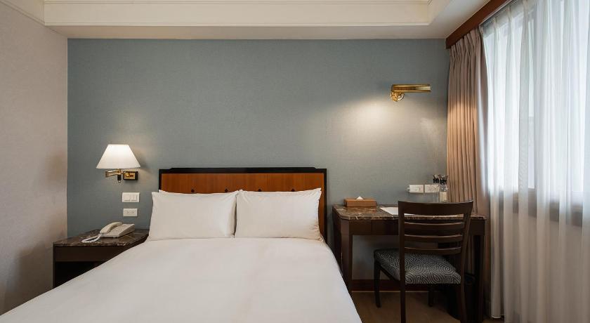 Hotel National - image 45