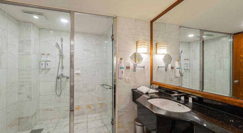 Hotel National - image 42