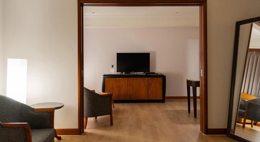 Hotel National - image 50