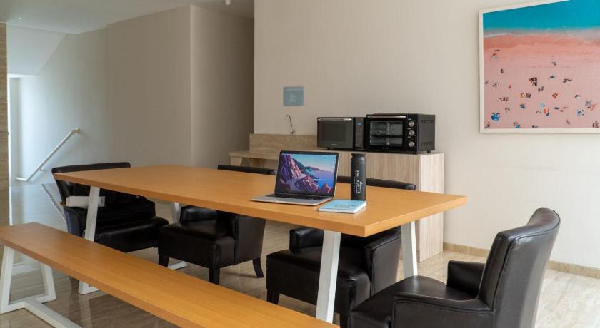 巴厘 Bali Bustle Pararaton Coliving and Coworking Space 3星级 酒店 大堂