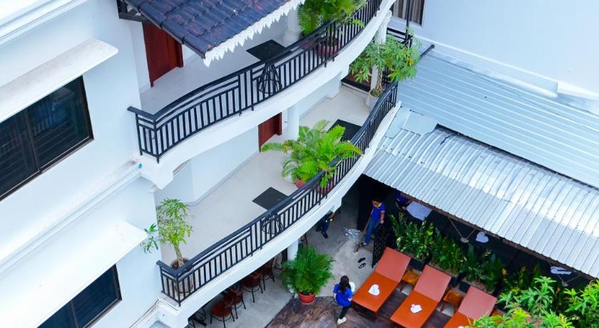 Bliss & Beats Hostel - image 3