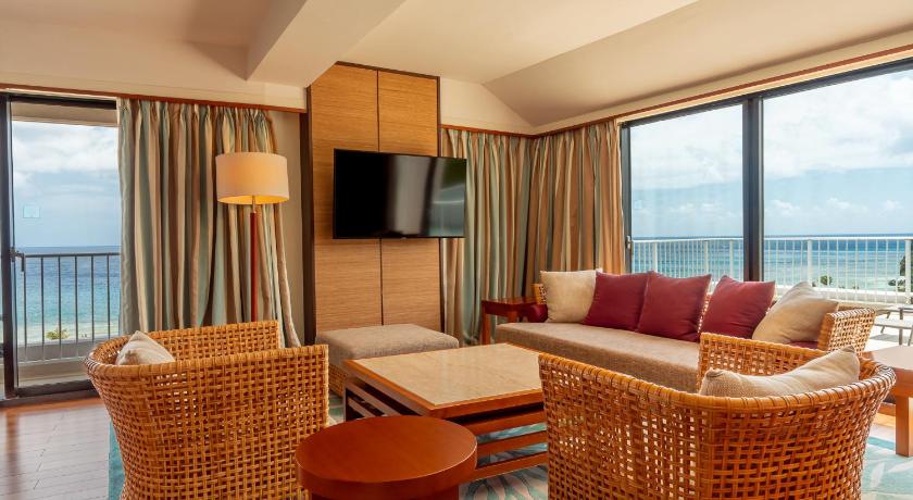 オーシャンフロント　プレミアスイート　大晦日の花火ビュー (Ocean Front Premier Suite - NYE Fireworks Guaranteed view)の画像 4