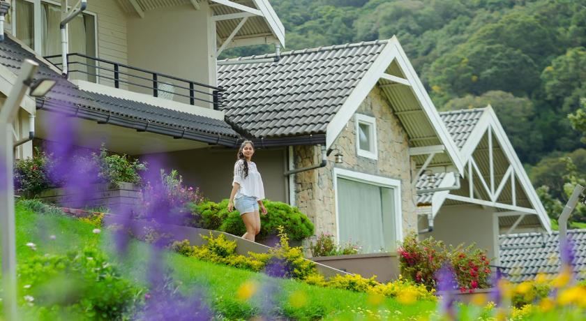 AJ Gable Clouds Ooty by VOYE HOMES - Serene Stay Near Avalanche Emerald Lake - image 31