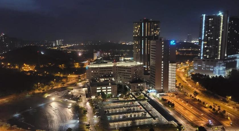 ジョホールバル B2107 Grand Medini Pool View 100ms Netflix By STAY 4つ星 ゲストハウス 眺望