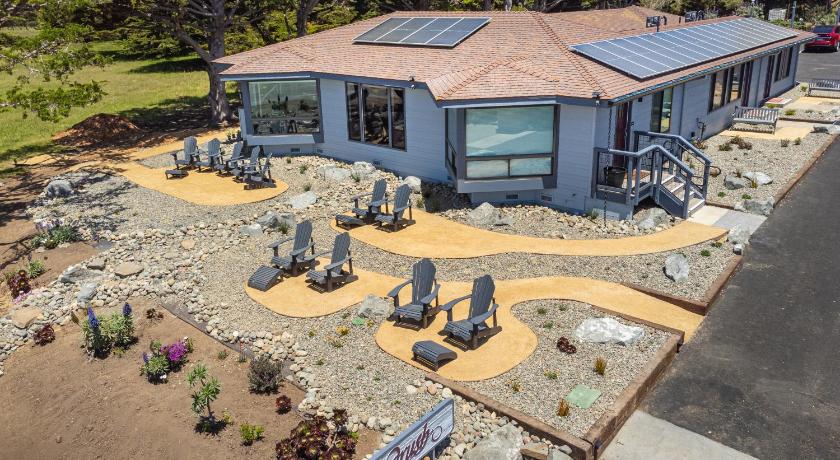 Cambria (CA) Windrush Inn - Cambria 4-Star Accommodation suite