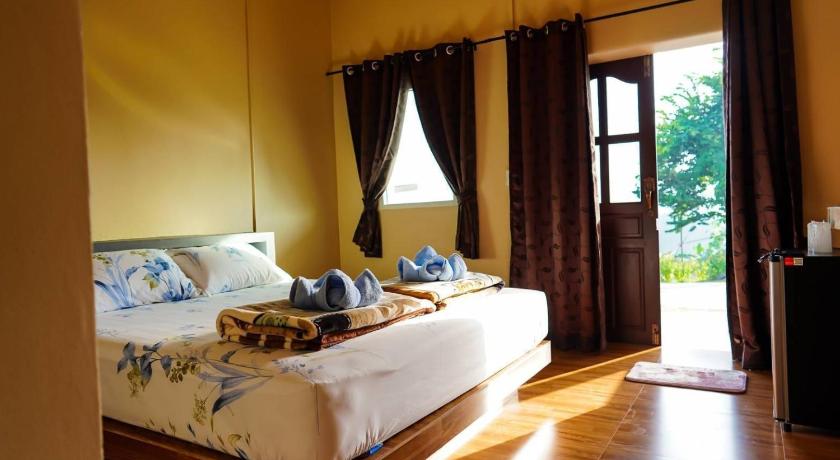 ラチャブリー บ้านกาแล สวนผึ้ง ホテル スイート