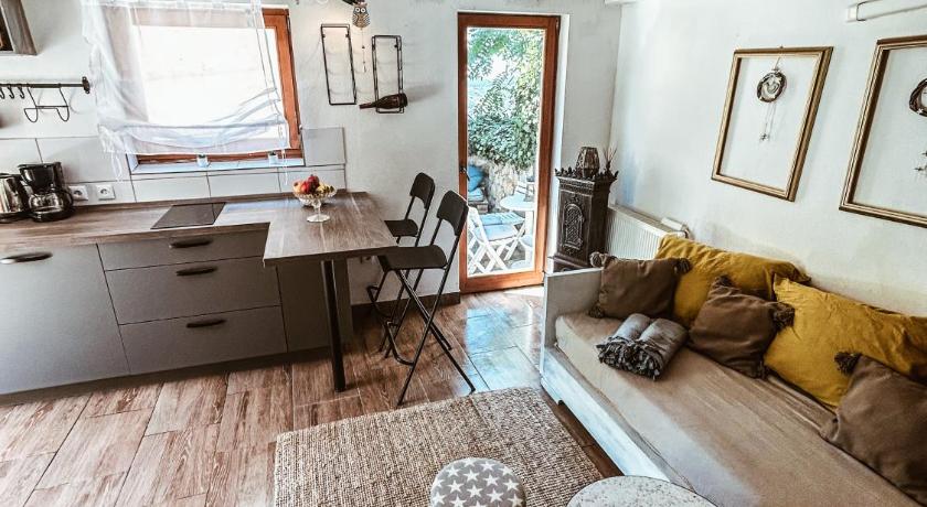 Image of Deluxe Family Suite 5