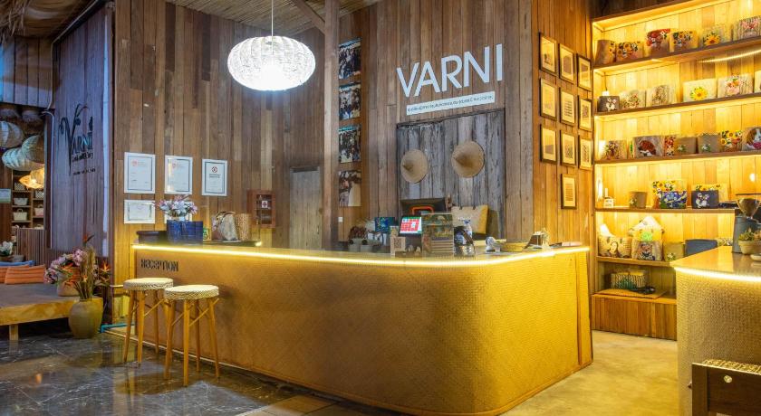 パッタルン Varni Homestay 5つ星 ゲストハウス プール