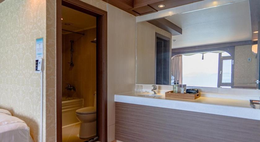 Image of Quadruple Room 7