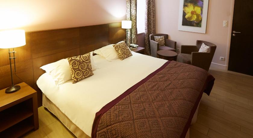 Qualys-Hotel Beaune De La Paix