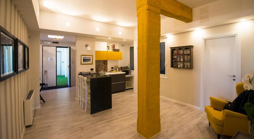 So&Leo Guest House photo